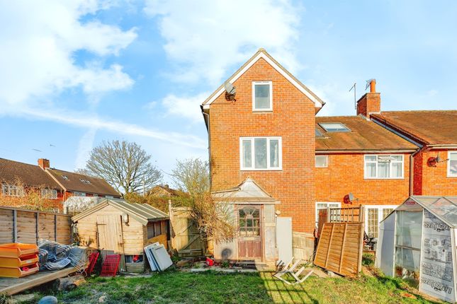 End terrace house for sale in Five Acres, Crawley