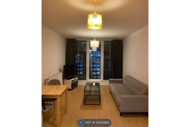 Thumbnail Flat to rent in The Oxygen, London