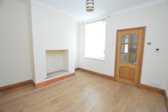 23, Wakefield photo 2