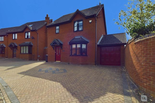 Thumbnail Detached house for sale in Angora Close, Shenley Brook End