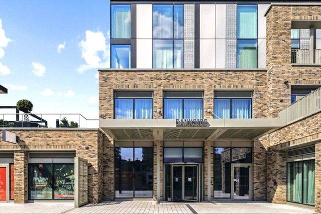 1-bed flat on 15.07 Bankside,, Colliers Yard, Salford, £275,000