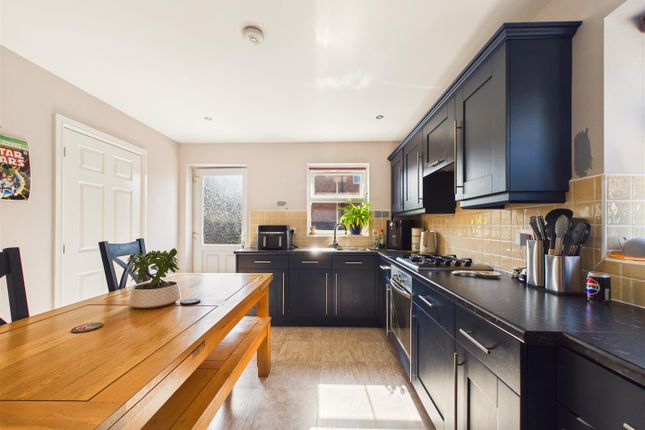 4, Fair View Close, Gilberdyke photo 3