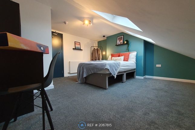 Room to rent in Whippendell Road, Watford