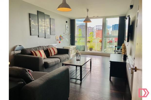 Living Room.Jpg