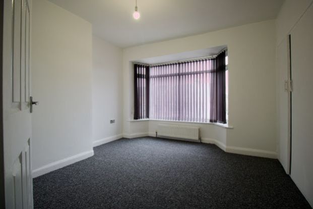 42, Kerrysdale Avenue, Leicester photo 5