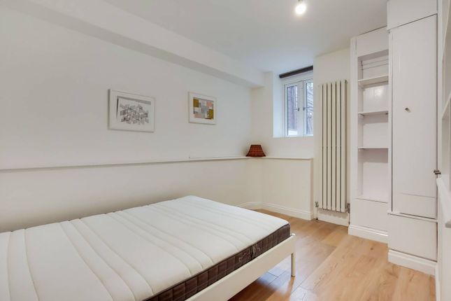 Flat to rent in Temple Road, Crouch End, London