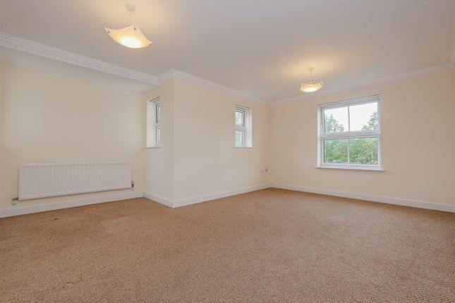 7, Windsor Drive, Wallingford photo 2