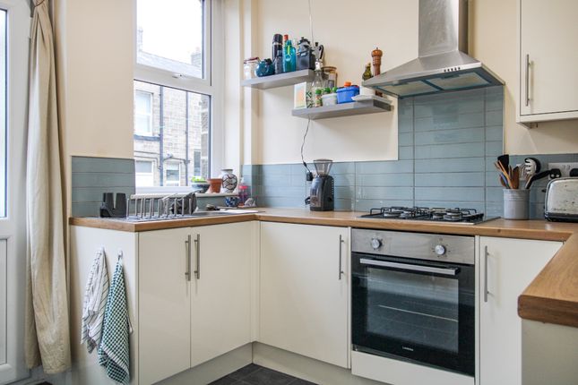 46, Tufton Street, Silsden photo 3