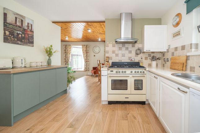 2 Bankton Wood, Livingston photo 4
