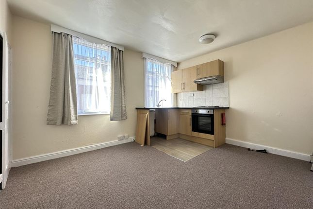 16 Bedford Street, Scarborough photo 2