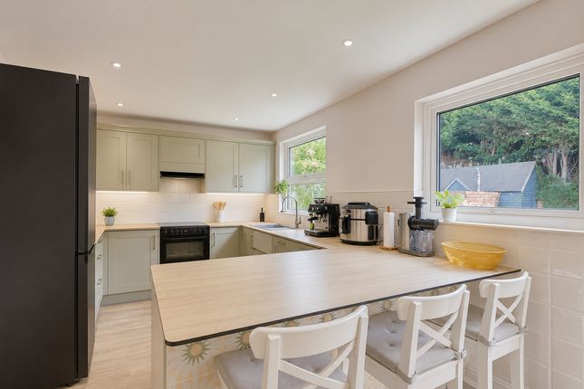 52, Sycamore Grove, Southend-on-sea photo 2