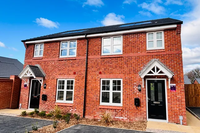 Snugg Homes - Eaves Green