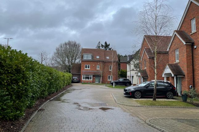Detached house for sale in Essex Close, Stevenage