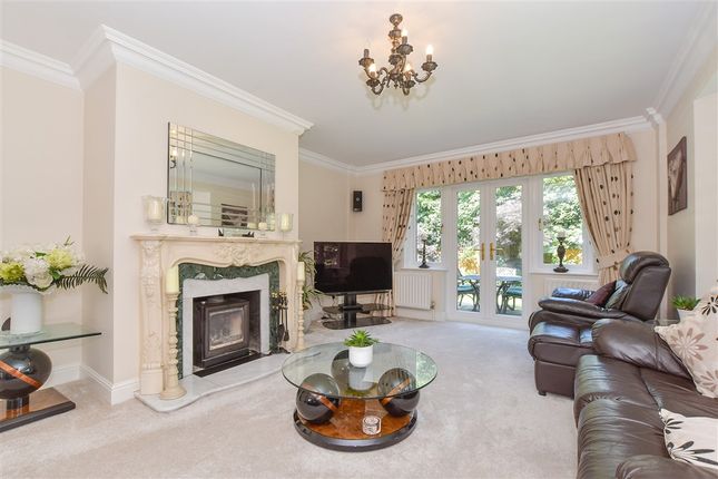 Shuttle Close Biddenden, Ashford photo 4