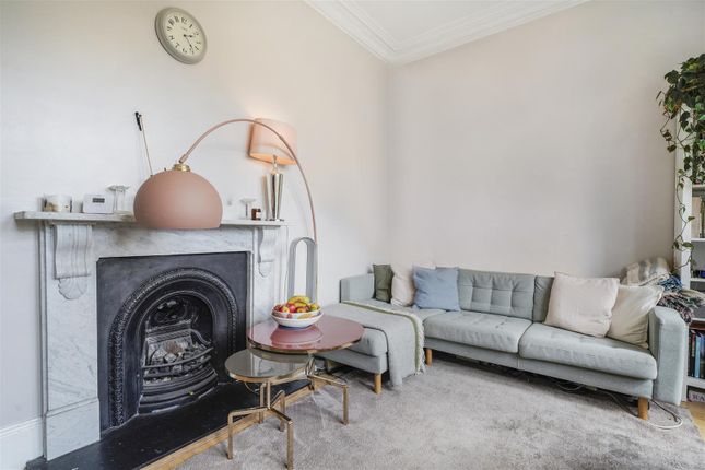 Flat for sale in Dryburgh Road, London