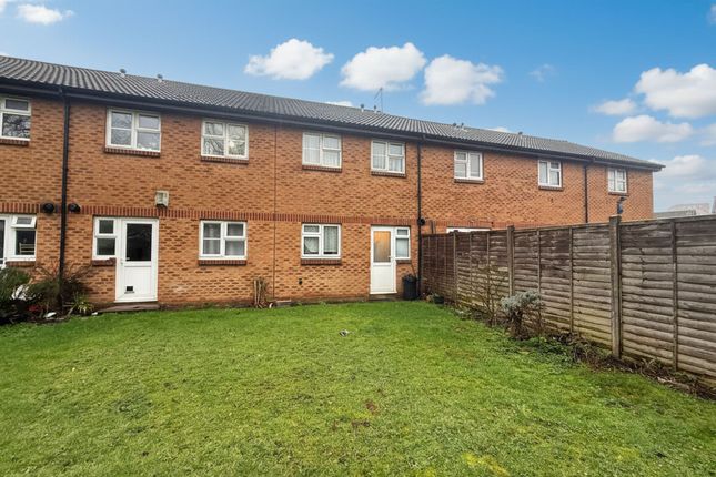 141 Abbotswood Way, Hayes photo 4