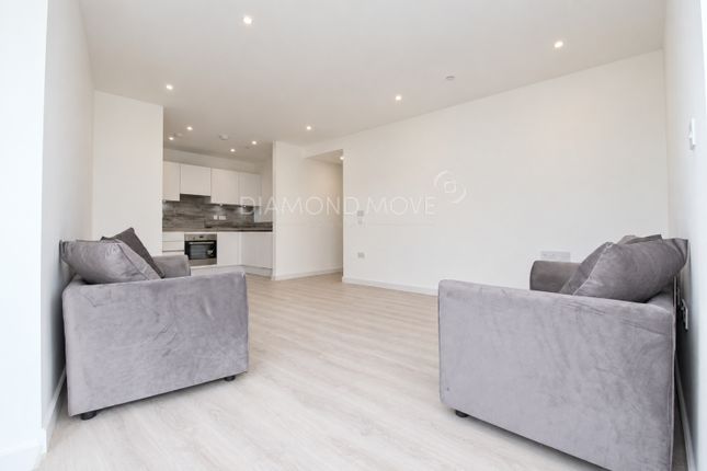 Smithy Lane, Hounslow photo 4