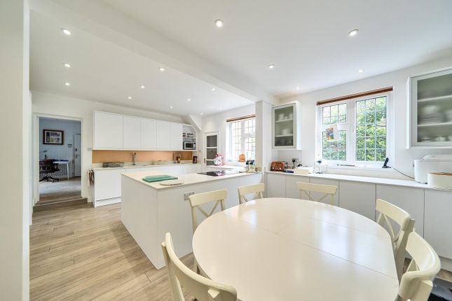 34, Uxbridge Road, Stanmore photo 4