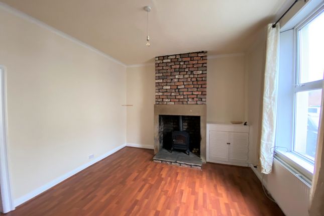 2-bed house on 112, Mersey Street, Longridge, £700/mo