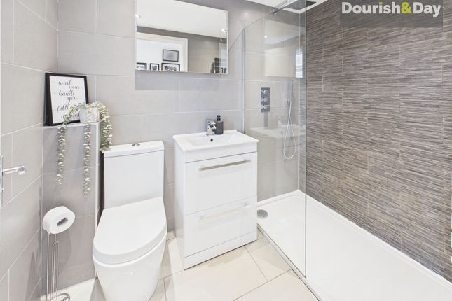8 Elmdon Close, Stafford photo 3