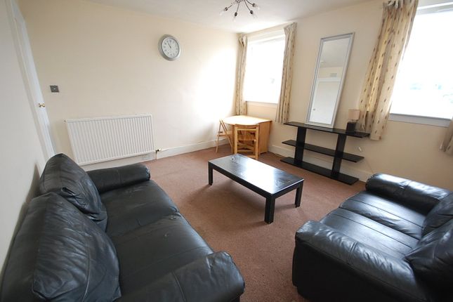 Flat TFR, 49E, Menzies Road, Aberdeen photo 2