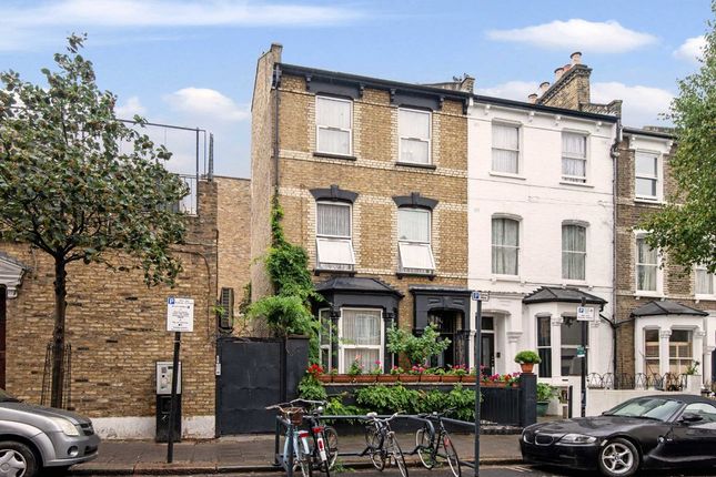 Thumbnail Property for sale in Beatty Road, London