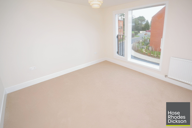4, Byron Court, Newport photo 5