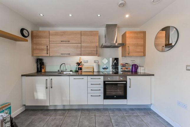 Flat for sale in Vellum Court, Walthamstow, London