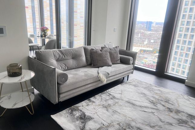 2 Bedroom 2 Bathroom Flat For Rent