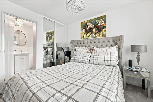 16, Shira Avenue, Glasgow photo 4