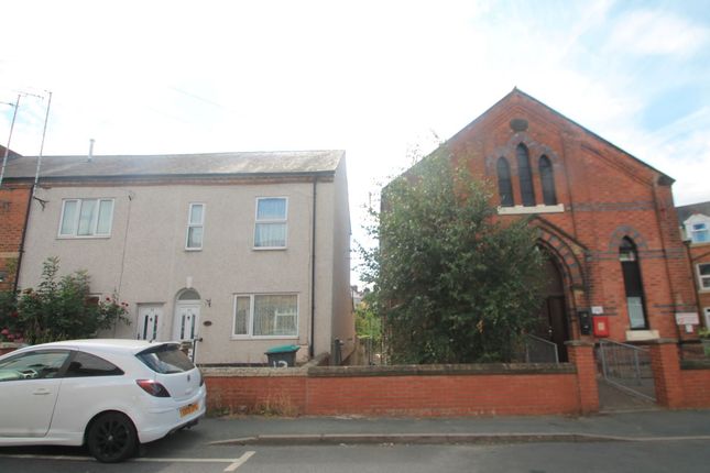 13, Talbot Road, Wrexham photo 2