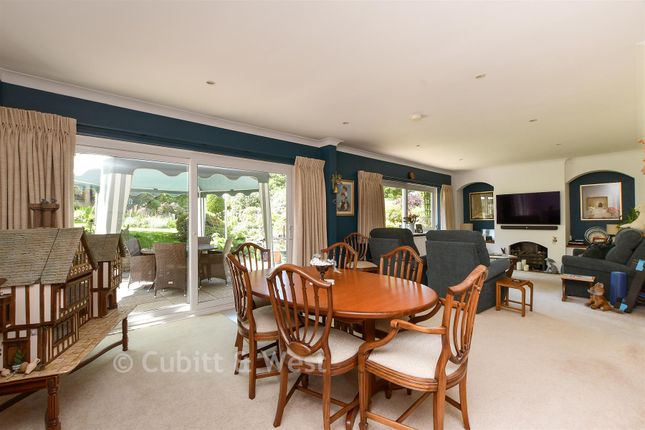 Navajo, Ashurst Drive, Tadworth photo 3