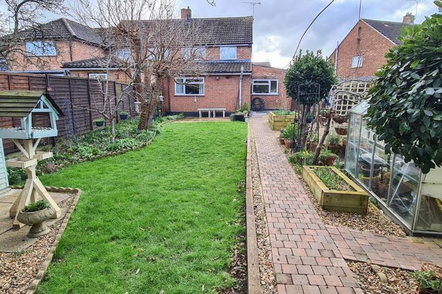 Semi-detached house for sale in Waterdell, Leighton Buzzard