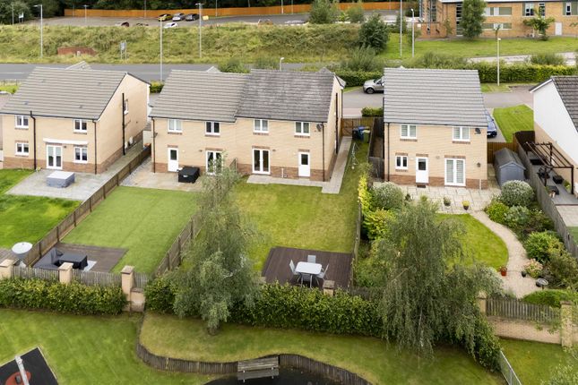 27, Woodlands Way, Lenzie photo 2