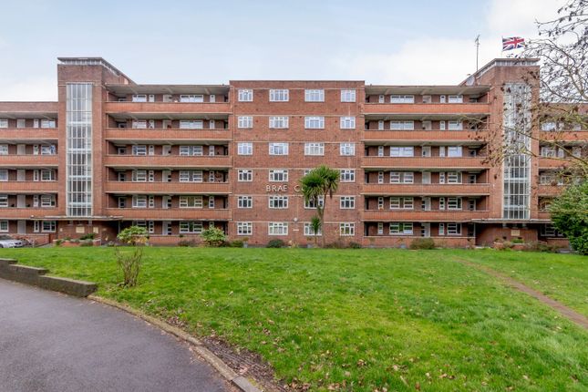 Flat for sale in Brae Court, Kingston Hill, Kingston Upon Thames