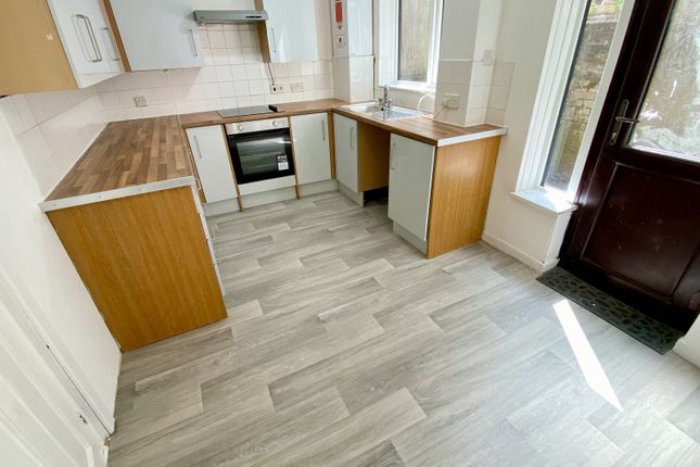 9, Ffynnon Wen, Swansea photo 4