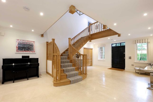 31, Burkes Road, Beaconsfield, Buckinghamshire, HP9 photo 2