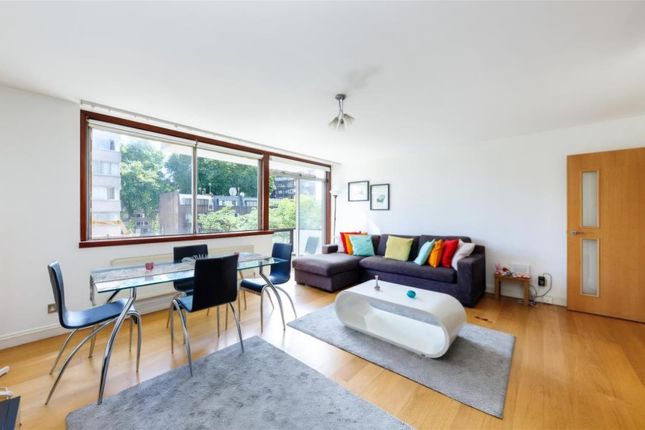 Flat for sale in The Quadrangle, Hyde Park, London