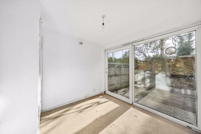 Town house for sale in Turnpike Link, Croydon