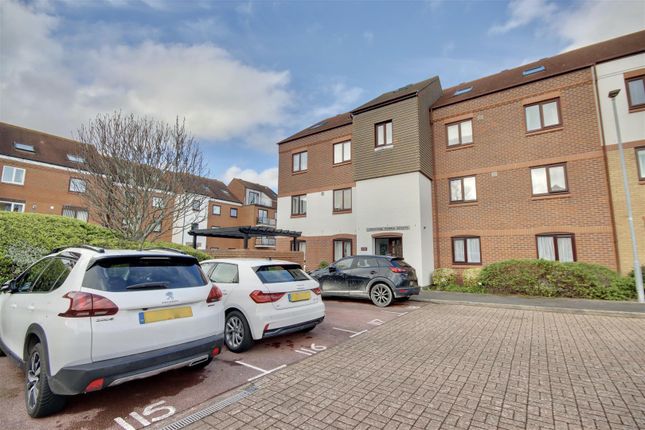 Flat for sale in Horse Sands Close, Southsea