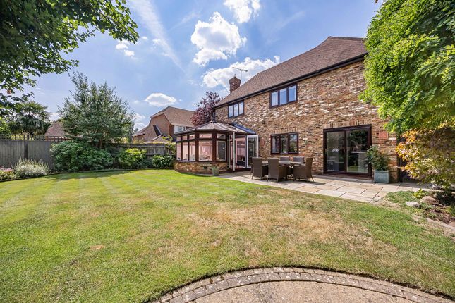 70, East Park Farm Drive, Reading photo 2