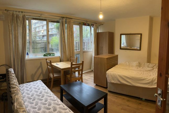 Thumbnail Maisonette to rent in Stepney Way, Whitechapel/Stepney Green