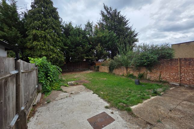 68, Worple Way, Greater London photo 4