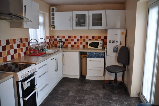 13 Maes Hedd, Holyhead photo 5