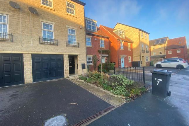 Town house for sale in Regal Close, Corby