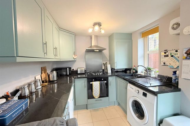 6C, King Street, Hyde photo 3