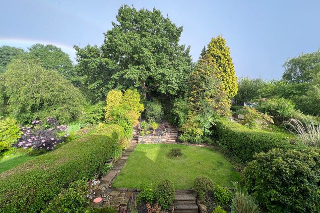 81 Westwick Crescent, Sheffield photo 3