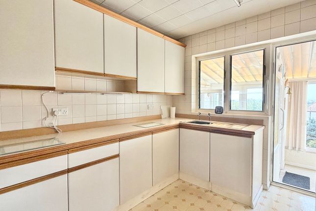 3, Rookhurst Road, Bexhill-on-Sea photo 4