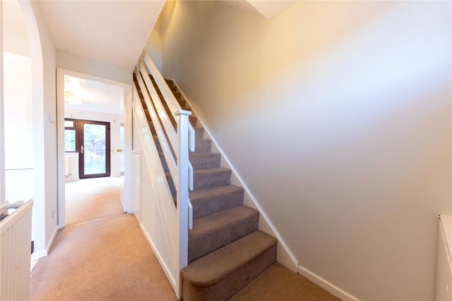 Hellyer Way, Bourne End photo 4