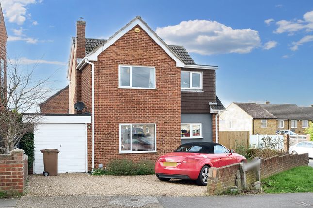 Thumbnail Detached house for sale in Meadgate Avenue, Great Baddow, Chelmsford